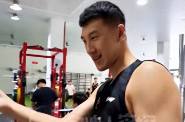 广东2米13中锋不自律,浙江签1米94德甲得分王,4将缺席北控晨训