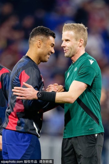 曼联3-0领先仍不敢大意，阿莫林担忧毕尔巴鄂竞技逆袭