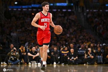 火箭决定让谢泼德退出夏联 后者两场合计44中16